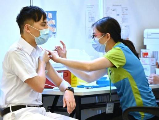 香港首剂新冠疫苗接种率达70%，初步筑起免疫屏障
