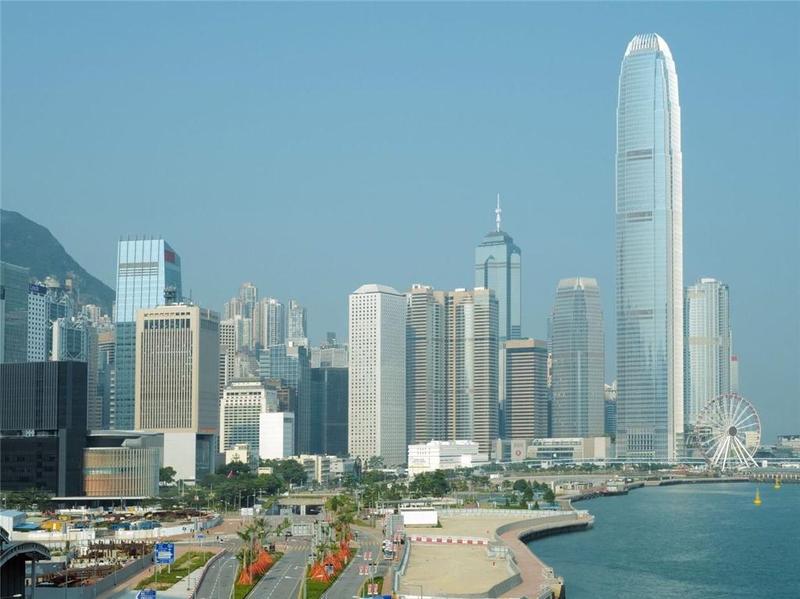 黄柳权：香港实行“一国两制”方针和特殊优势地位不会变
