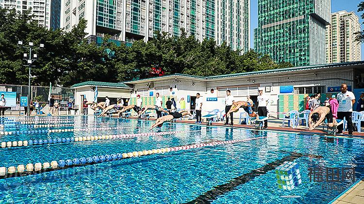 深圳市"福田杯"全民健身系列冬泳比赛在福田机关游泳场举行.