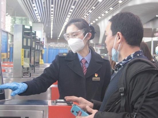元旦假期广州南站预计到发旅客153.7万人次