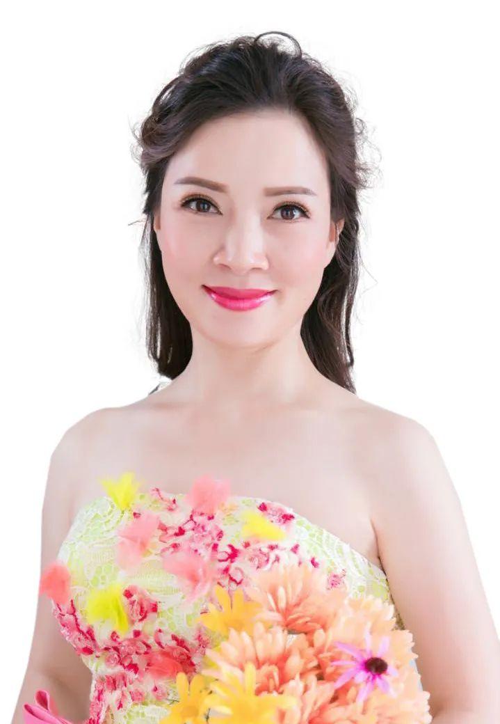 卜美玲:深圳市粤剧团主要演员,毕业于湛江艺术学校.