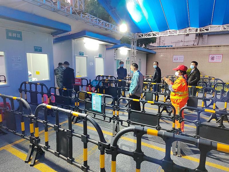 龙岗街道设立全市首个常态化核酸检测点"安心角"_深圳新闻网