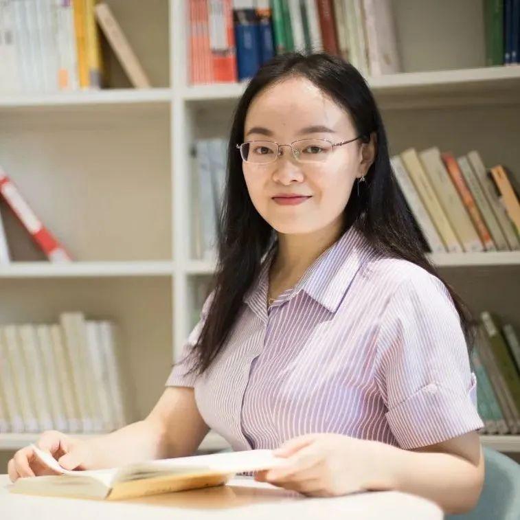 *周舟老师按照程序申报广东省五一劳动奖章同时凭借优异表现荣获第一