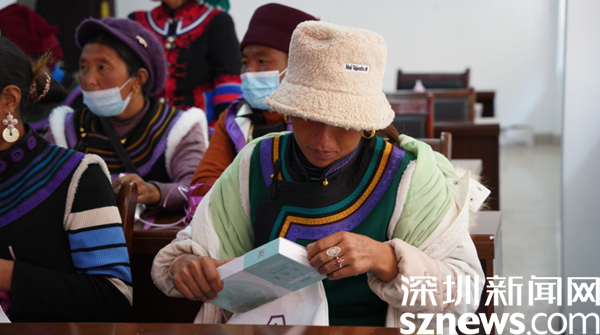 首批生理健康物资走进大凉山 超1500名女性获得爱心援助