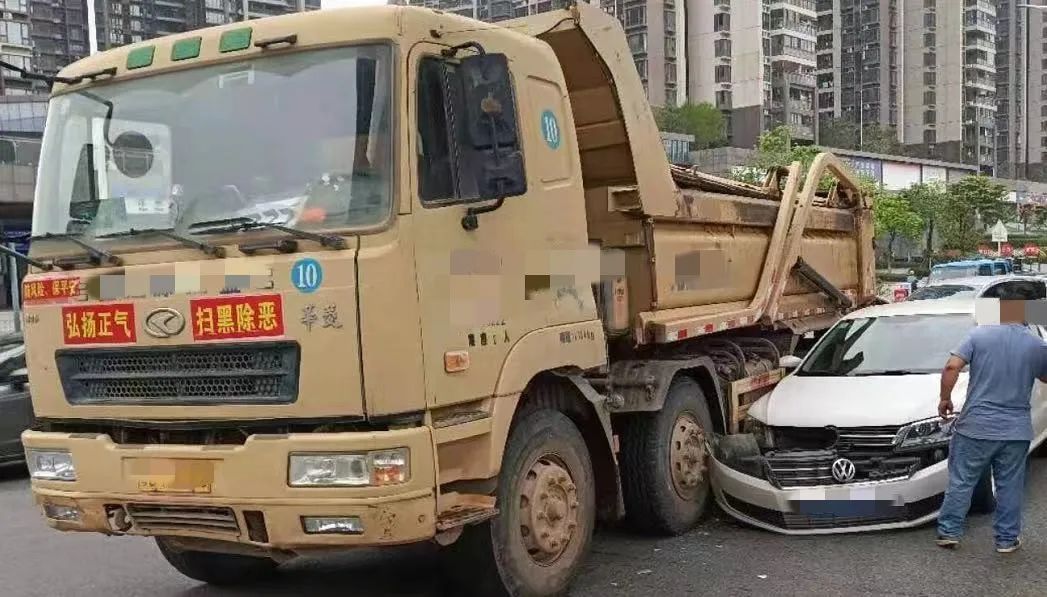 这些隐患你都知道吗泥头车驾驶员让我们共同倡议共护安全