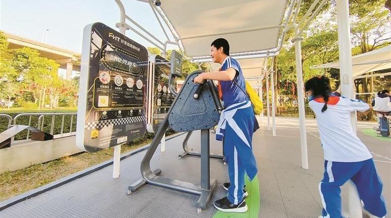 深圳建成八十余套室外智能健身房 吸引全国众多省市来深调研考察并积极效仿