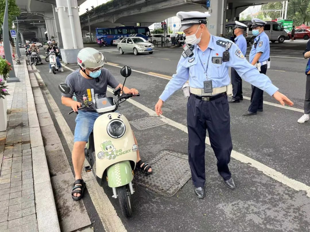 【开屏时光机】从“几条线安博体育- 安博体育APP下载- 安博体育官网”到“一张网”昆明公共交通驶向新未来