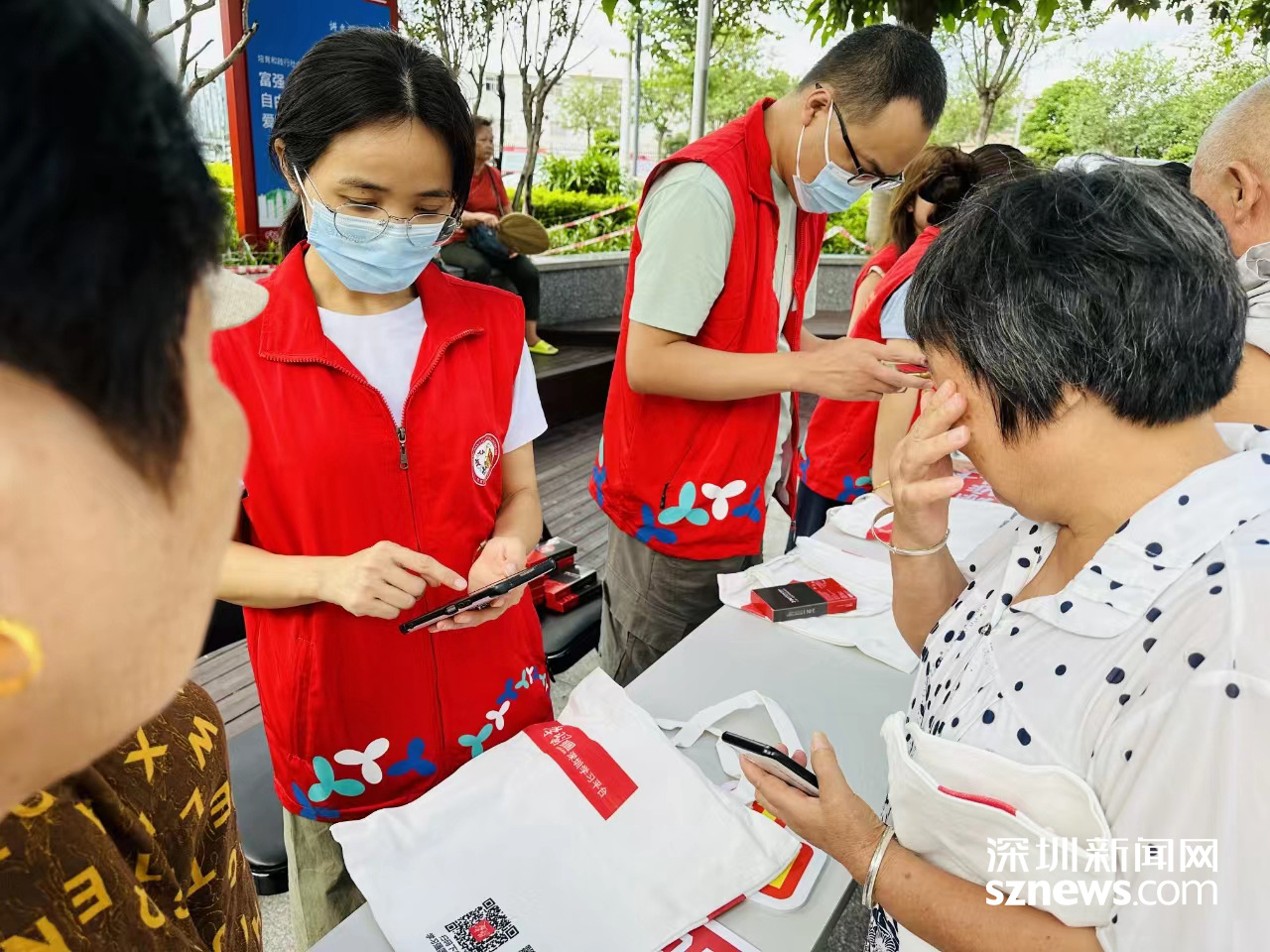 移动的知识加油站马田街道开展学习强国平台线下推广活动
