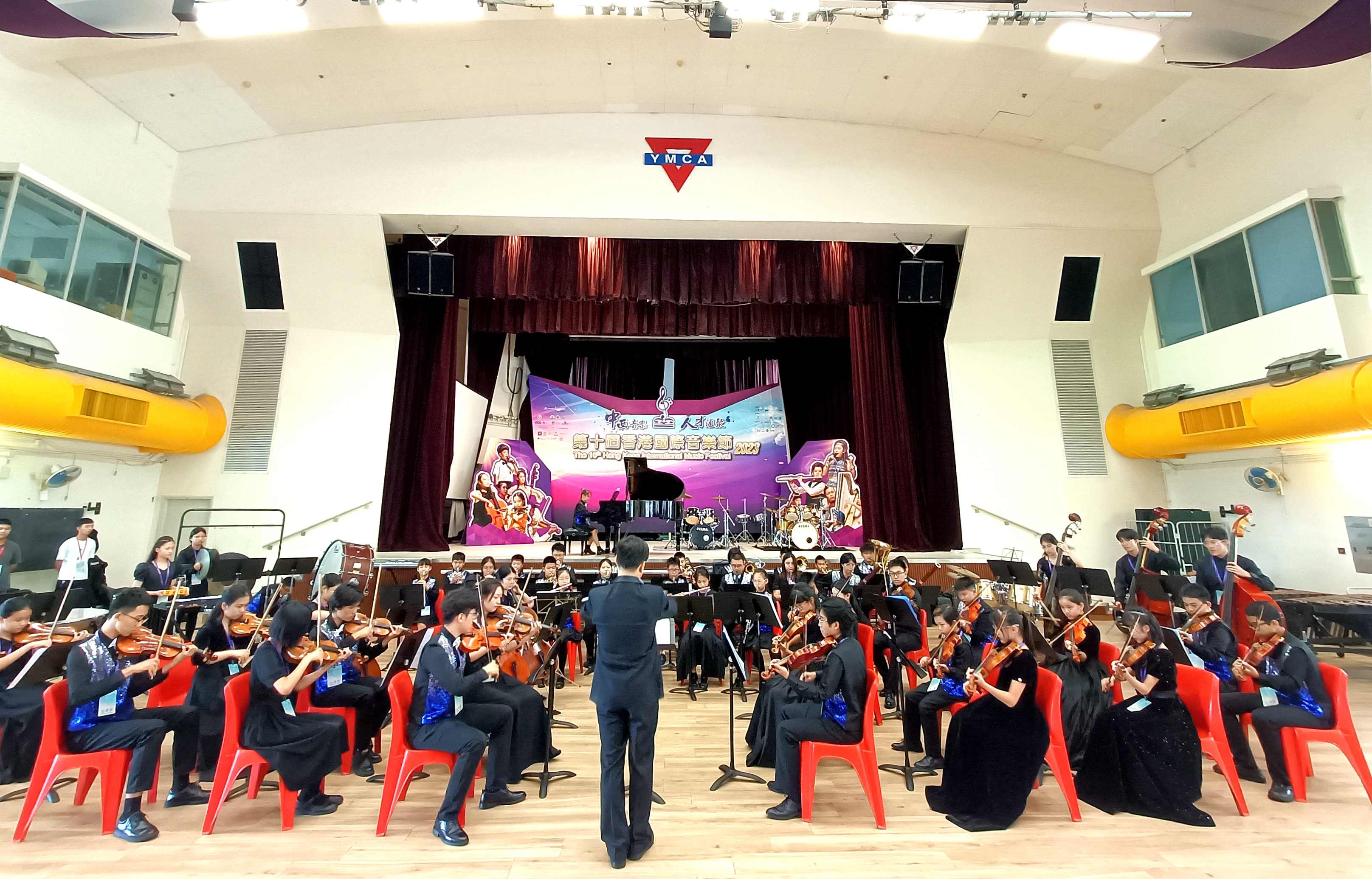 福海青年交响乐团荣获“第十届香港国际音乐节”总决赛“金奖”