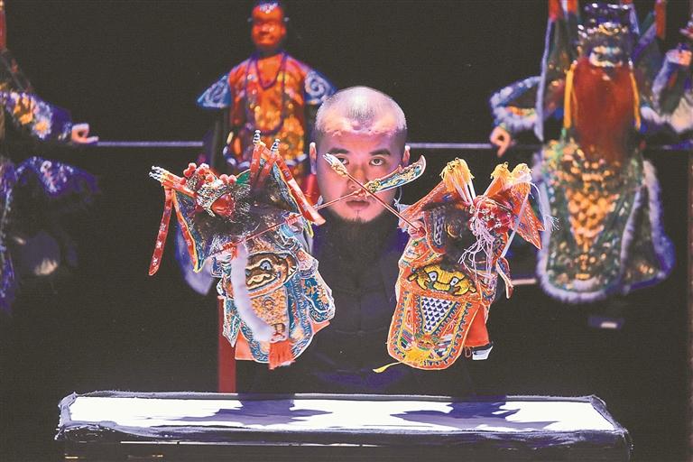 深圳青年把木偶戏玩出国际范 这群“90后”用匠心活化木偶艺术登上国际舞台