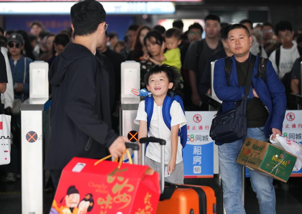 透过数据看旅游市场新动向_深圳新闻网