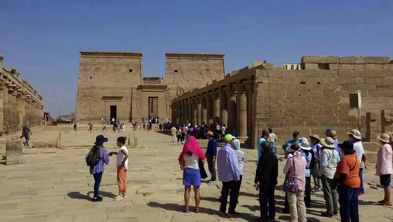 奇观天下|看看古埃及女神庙有多震撼 2000多年前的雕塑令人瞠目