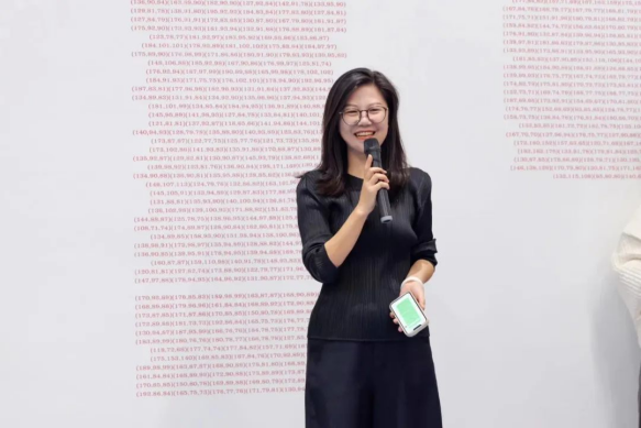 爱的魔力转圈圈艺术展览在云美术馆正式开幕