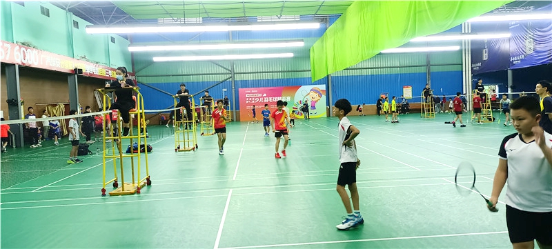 谁羽争锋龙岗第十二届少儿羽毛球精英赛圆满收官