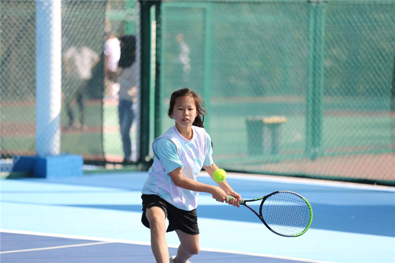 高芙强势晋级美网32强展现网球新星的实力与魅力！2025美网公开赛直播_US Open赛程比分签表一览 - 美网中文网