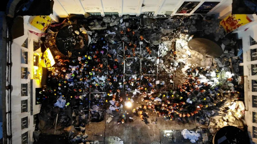 齐齐哈尔体育馆坍塌事故调查报告公布 51人被追责