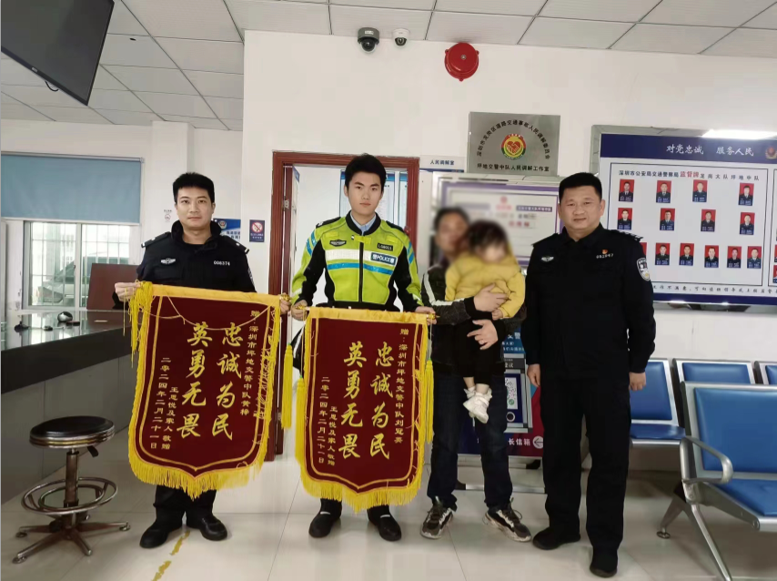 小孩高烧跨市就医龙岗铁骑紧急护送