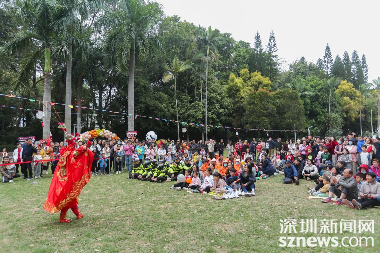 关爱一线来深建设者东门街道举办爱在东门馨家园迎新春草地音乐会
