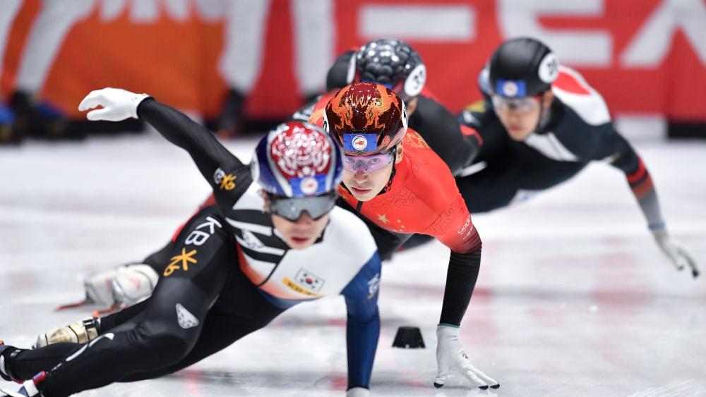 短道速滑世锦赛中国队男子5000米接力成功卫冕