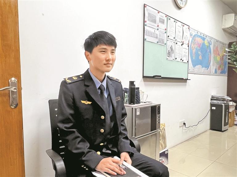 深圳社区家园网 农园社区 走近"95后"市场监管网格员刘昊:一名"网格员