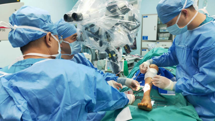深圳首例！20年糖尿病患者四肢疼痛麻木 深圳市第三人民医院手术解决