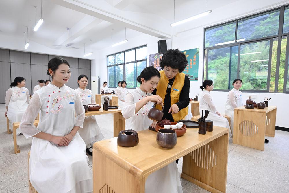 福建茶文化传播：从一杯茶到一座城市的文化表达