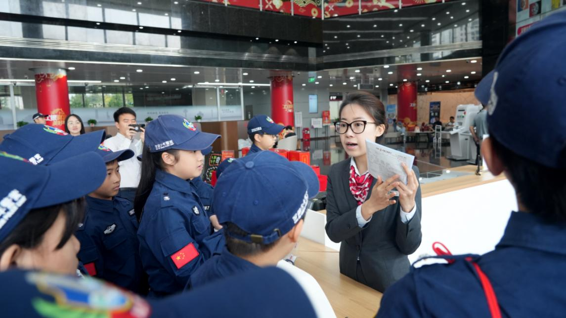 鹏城金盾｜工行深圳市分行以“青骑兵+少警”模式筑牢鹏城金融反诈“青春防线”