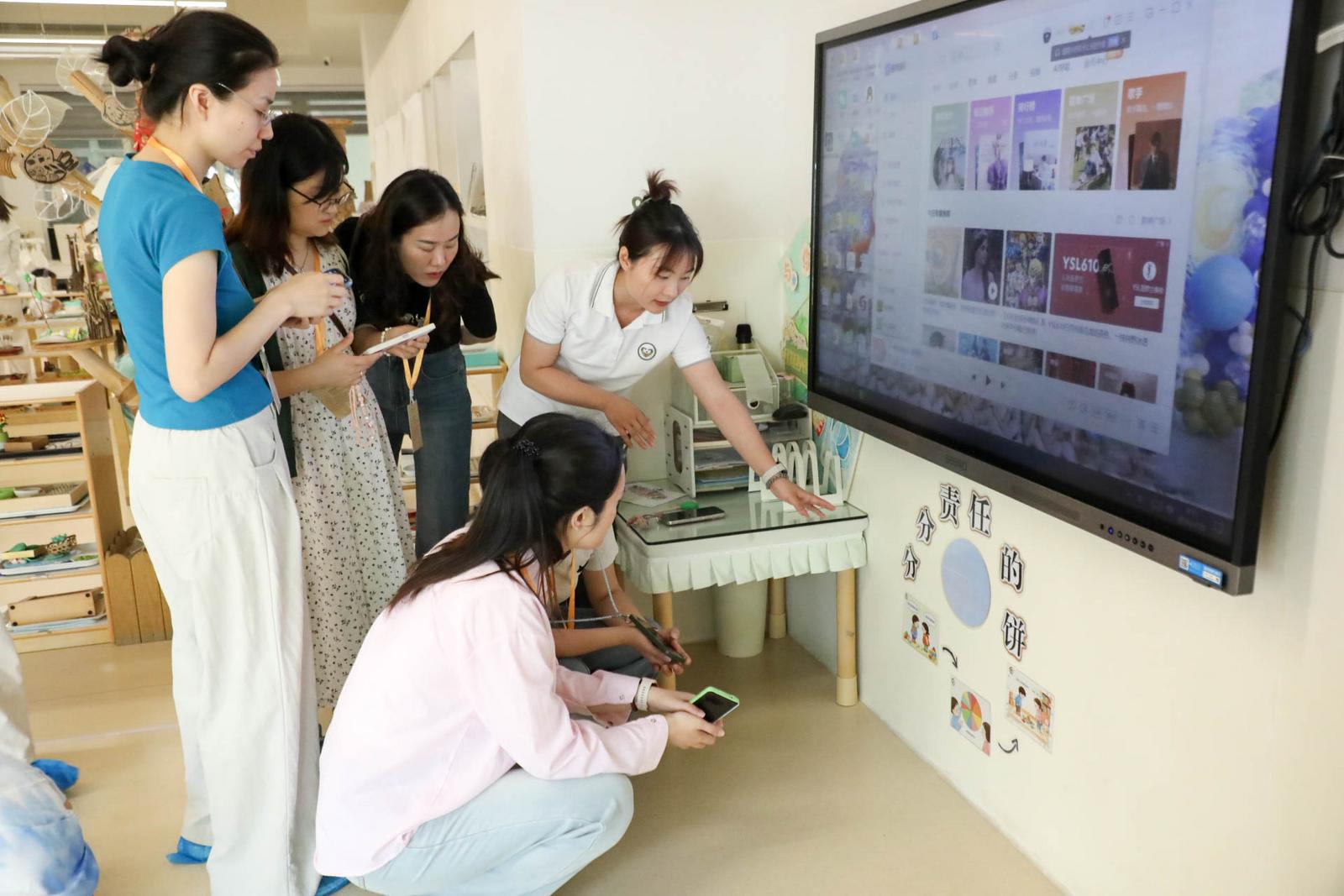 AI无法代替的，是教育中每一次真实的共情、回应、支持——记深圳市2026年“AI时代背景下幼儿园社会情感教育”专题教研首场活动
