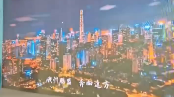 高校校友峰会燃动文博会 AI大咖共话文创未来