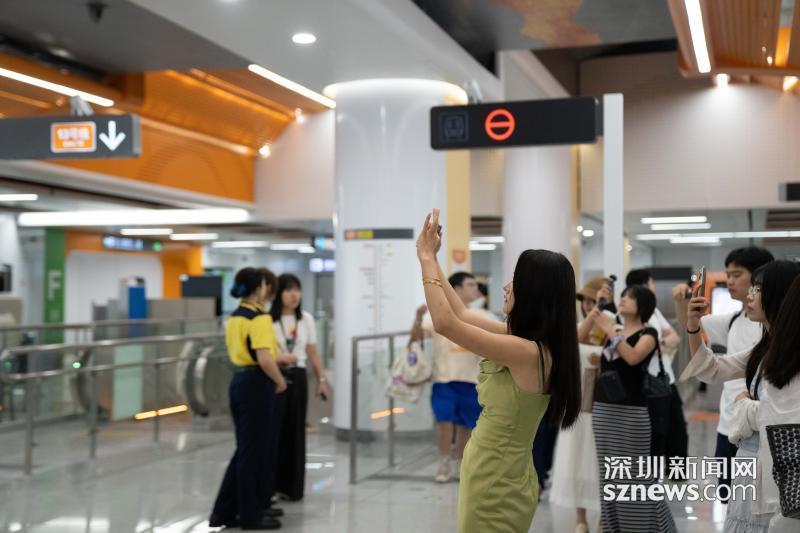 倒计时！地铁13号线二期（北延）月底开通，媒体市民抢先试乘体验“一站一景”