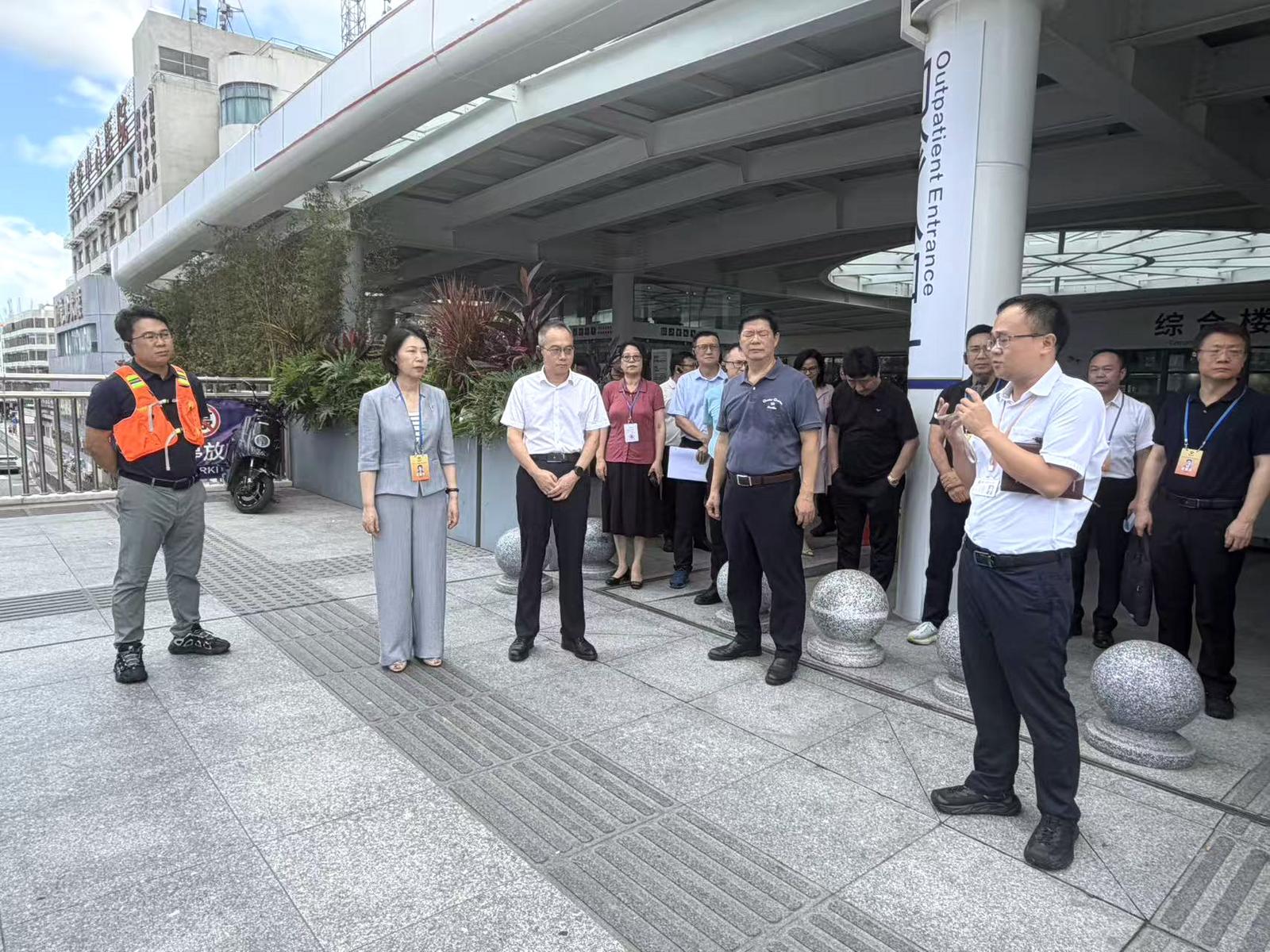 直面“堵局”开良方 “身边事好商量”助力破解宝安区中心医院周边交通顽疾