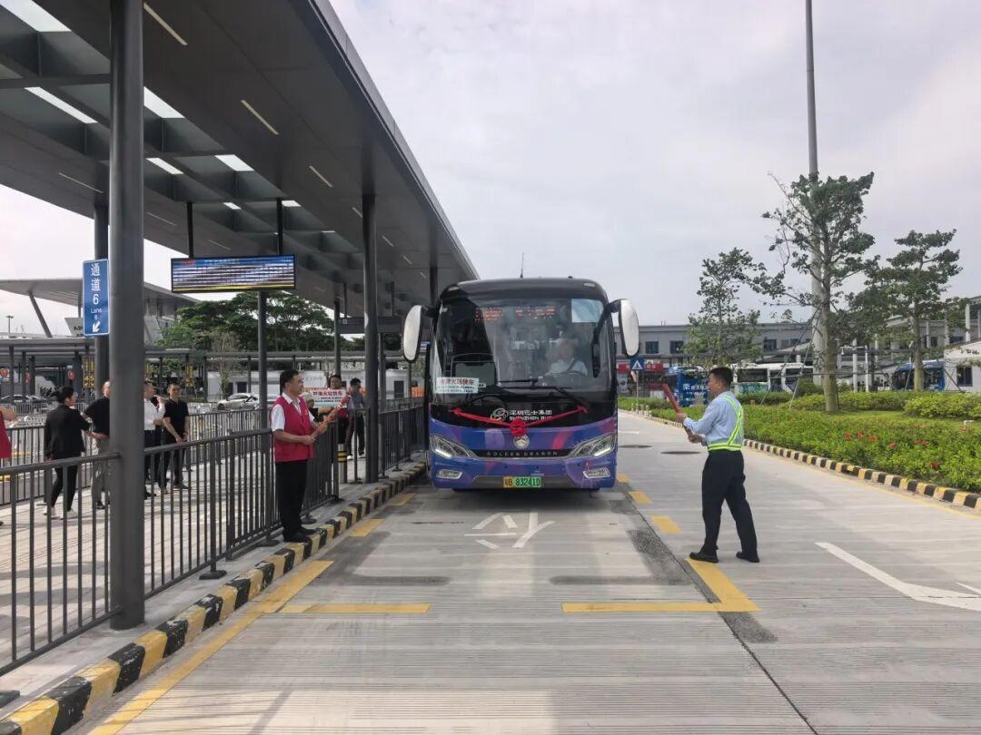 往返深圳湾口岸宝安机场 前海大站快线T529文旅专线开通