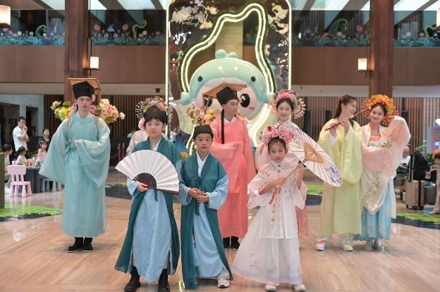 美育点亮亲子假期 大梅沙京基海湾酒店创新打造沉浸式非遗度假新场景