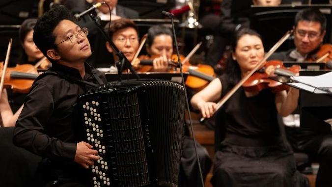 《潮起山海间》深圳连演两晚 首部交响乐书写深港双城故事