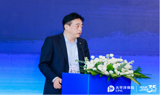 中国太保连续六年亮相WAIC：从“工具赋能”到“AI原生重构”，保险智能化进入深水区