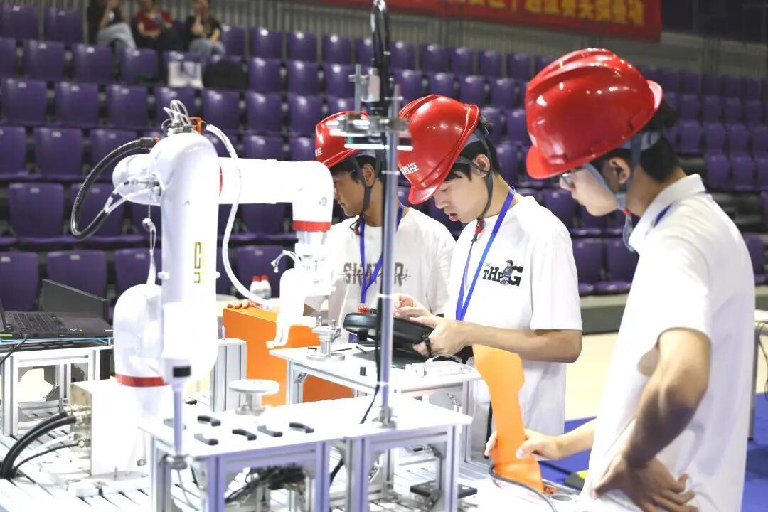 2026年大学生机械工程创新大赛华南赛区在深理工开赛，86支队伍同台竞技