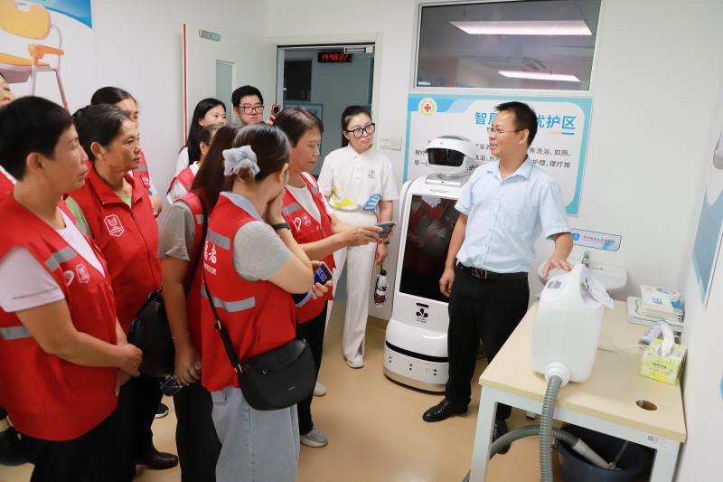 科技赋能人道守护！首个红十字智慧助老服务站正式启用