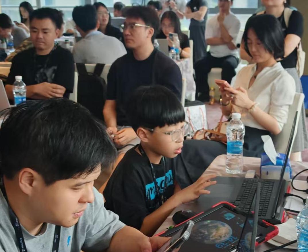 以有限Token比拼AI产品真实交付，清程极智“爱拼·特种兵黑客松”开赛
