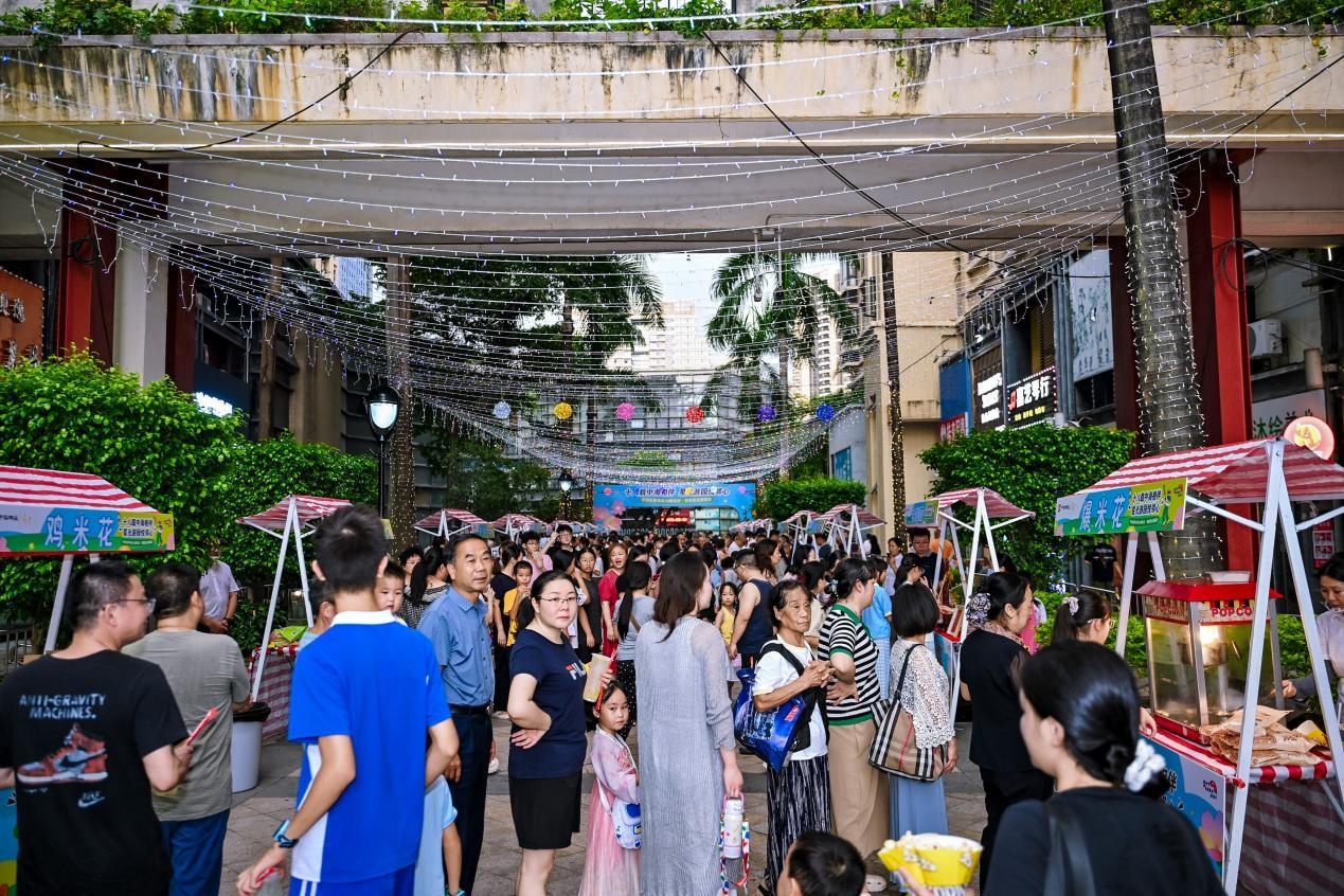 好吃好玩好看！宝安松岗一大型社区迎来十八岁生日，用心守护万家灯火