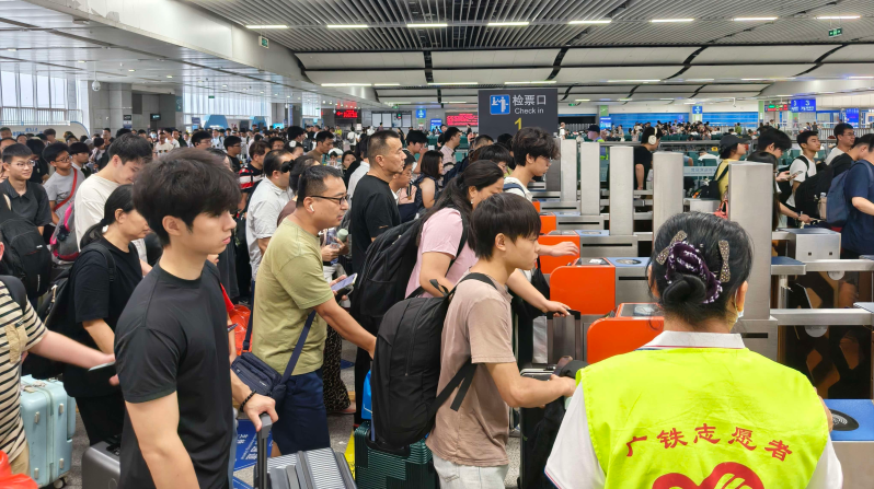 连接香港与内地第一站 深圳火车站助力粤港澳大湾区一体化发展