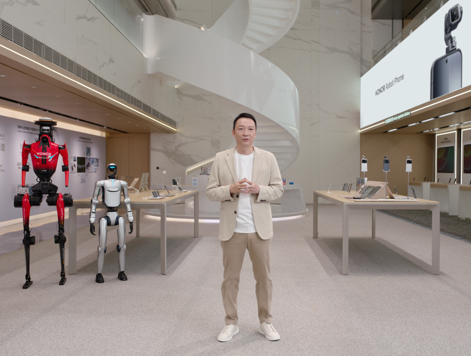 荣耀CEO李健：荣耀把 AI 探索的无人区走成主干道