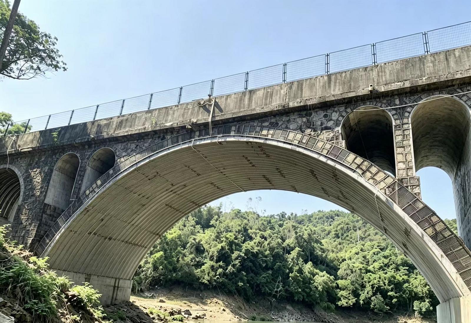 东西涌唯一陆路通道，大鹏大陇桥加固完工