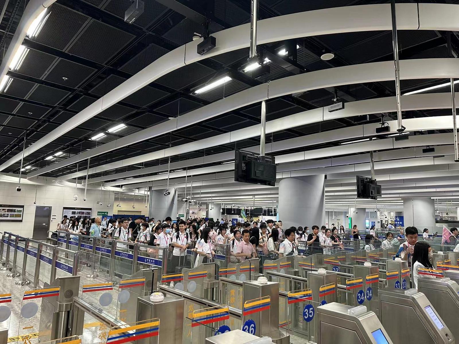 开通八周年！西九龙口岸累计服务旅客超 1.2 亿人次