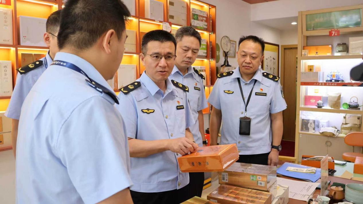 深圳市市场监督管理局开展“铁拳出稽 守护团圆”专项执法统一行动